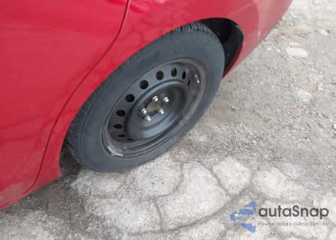 2016 Toyota Corolla Le из США, поврежденный, VIN 2T1BURHE2GC648490